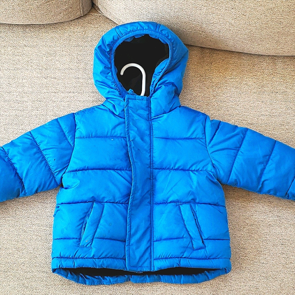 Blue puffy winter jacket / coat